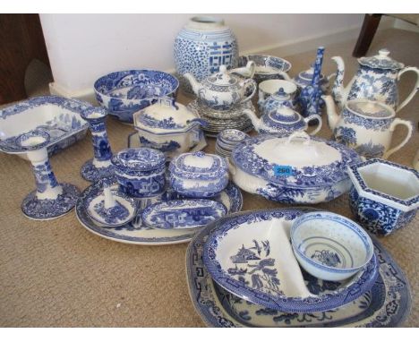 Abbey and Copeland Spode blue and white ceramics to include candlesticks and bowls together with a Chinese rice bowl and an O