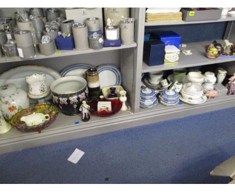 A large mixed lot to include an Oriental ginger jar, a Shelley jardiniere, a gilt rimmed meat platter, a Susie Cooper plate a