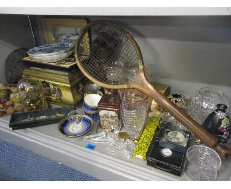 A mixed lot to include an anniversary clock, costume jewellery, a ladies Oris wristwatch, glassware and other items 