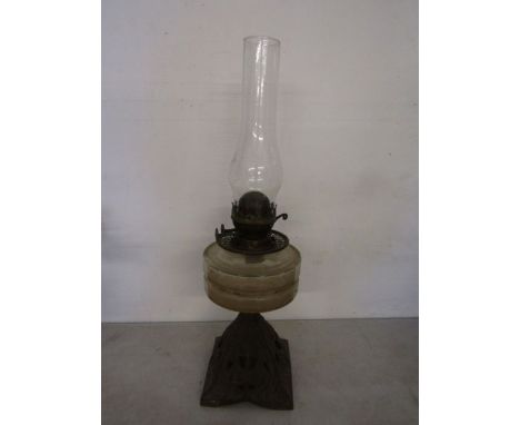 Metal base oil lamp