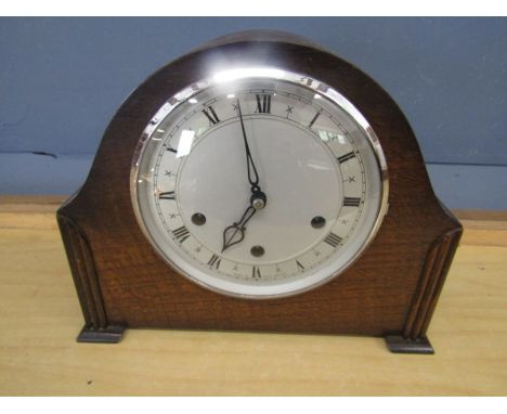 Mantel clock