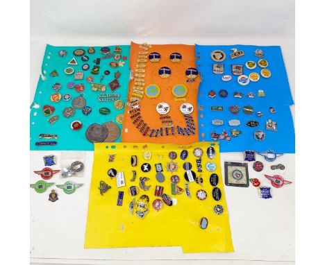 A collection of enamel and other badges, including IOM TT 1965, Mallory Park Race of the Year 1971, VMCC, Norton, Greeves, Vi