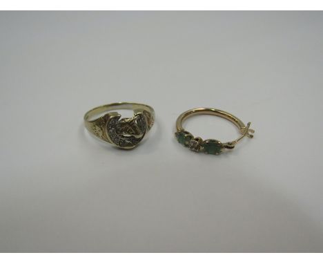 A 9ct gold ring with horse head and horseshoe motif, size M/N, and a 9ct gold earring, 2.7g