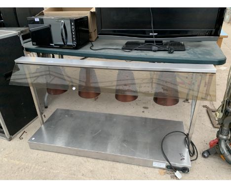 A PARRY FOUR LIGHT SERVING STATION WITH STAINLESS STEEL TOP IN WORKING ORDER 