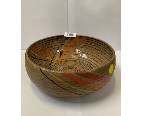 A CERAMIC CLARICE CLIFF BIZARRE BOWL 