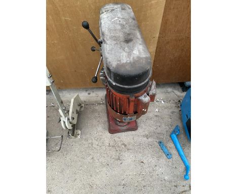 A SEALEY FIVE SPEED PILLAR DRILL IN WORKING ORDER 