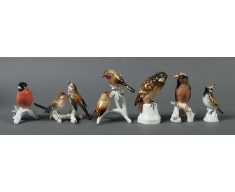 6 VogelfigurenHutschenreuther, Ens, Goebel u. a., 20. Jh., Porzellan, glasiert und naturalistisch staffiert, je vollplastisch