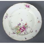 Großer Wandteller mit Floraldekor Wohl