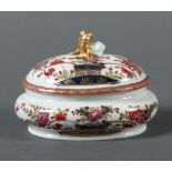 Meissen-Deckeldose mit Indischmalerei