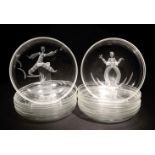 11 Teller mit Figurenschliff wohl