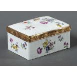 Eckige Deckeldose mit Blumenmalerei