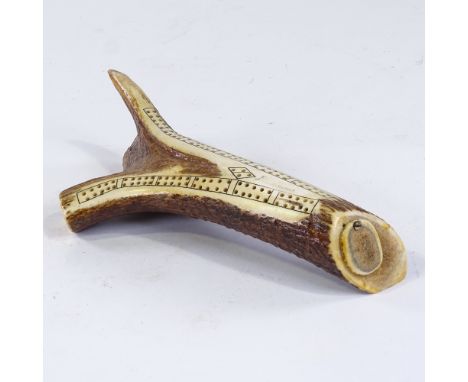 An elk or staghorn cribbage board, length 30cm 