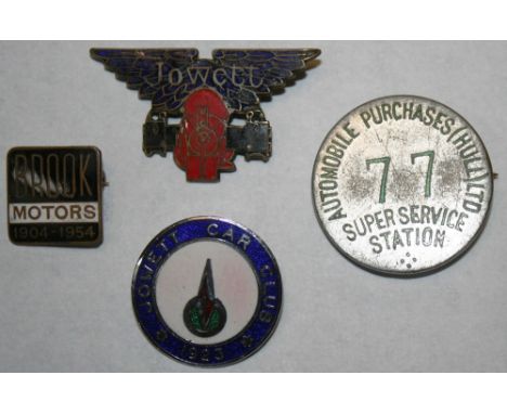 Two Jowett enamel badges, a Brooks Motors 1904-1954 enamel badge and a Hull badge (4)