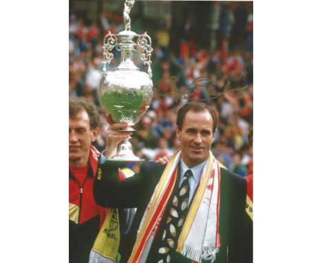 GEORGE GRAHAM signed Arsenal 8x12 Photo. Good condition. All autographs come with a Certificate of Authenticity. We combine p