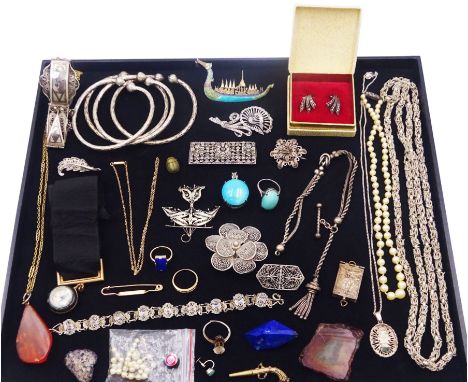 Victorian and later silver jewellery including Albertina chain, brooches, bracelets, pendants, bangles and earrings, 9ct gold