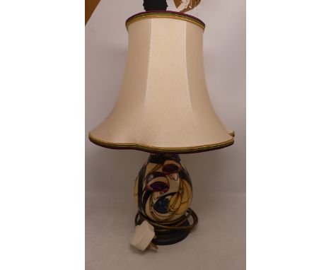 Moorcroft Two Sisters Design table lamp with Original Shade. (Height not incl. shade: approx. 27cm)