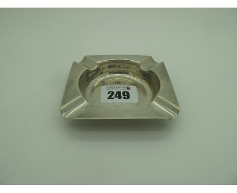 A Hallmarked Silver Ashtray, JGLtd, Birmingham 1944, of plain design, 8.3cm (45grams). 