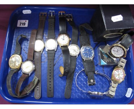 Vintage Gent's Wristwatches, including Zenith Sporto, Sekonda, Ruhla, Services, Timex, Starlon Executive etc :- One Tray 