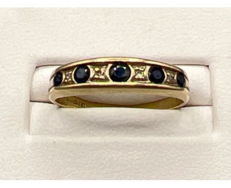 Vintage 9ct gold sapphire and diamond ring. Size P (1.8g)