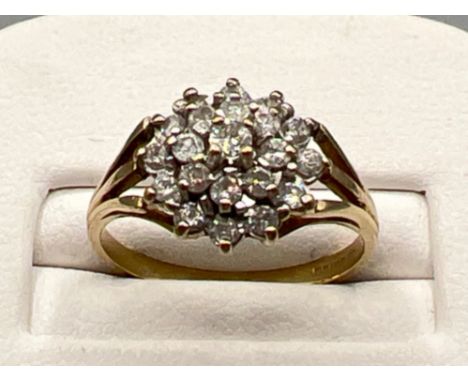 Vintage 9ct gold diamond cluster ring. Size L1/2 (2.2g)