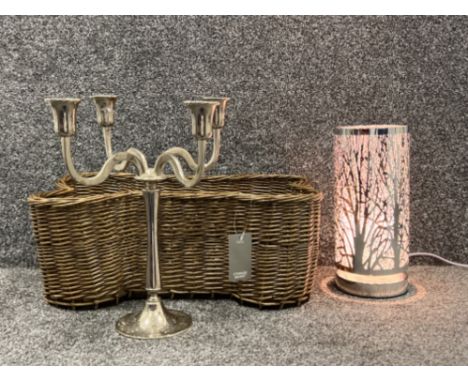 Touch on/off lamp, storage basket and 4 candleholder
