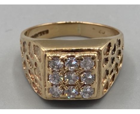 Gents 9ct yellow gold cubic zirconia cluster ring size U 7.1g gross