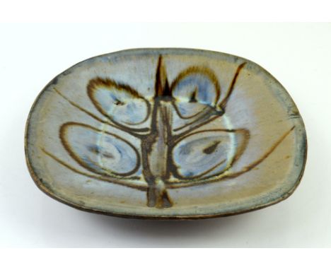 Michael Leach (British, 1913-1985), Yelland pottery, glazed stoneware footed dish, with stylised flower decoration in brown o