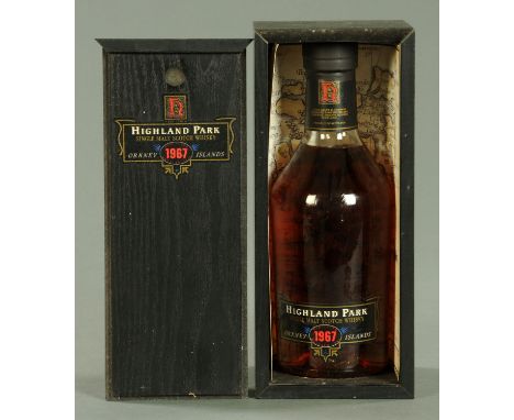 Highland Park single malt Scotch Whisky 1967, bottled 1991, boxed. James Grant & Co. (see illustration).