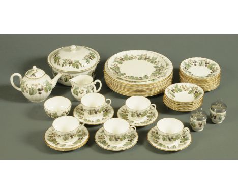 A collection of Royal Worcester "Lavinia", patterned tea and dinner ware.