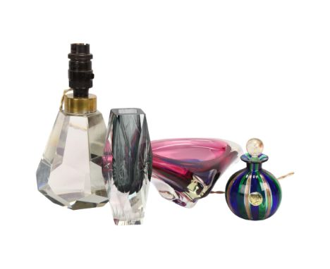 4 pieces of Murano glass, a Mandruzzato vase, a faceted lamp, freeform sommerso bowl and Bucella Cristalli perfume bottle (la