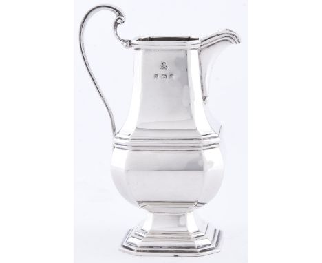 A George VI silver cream jug, 15cm h, maker D &amp; D S, Birmingham 1939, 6ozs 12dwts 