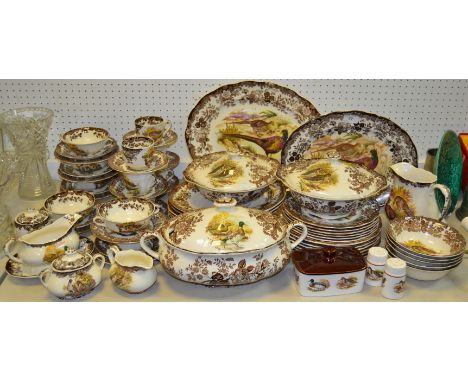 A Worcester Palissy Game series dinner service