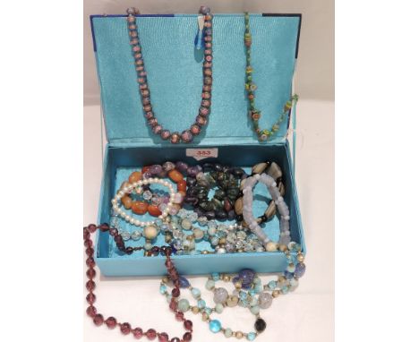 A box of bead and mineral necklaces and bracelets including vintage facetted amethyst style, crystal, pearl and agate etc