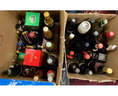 Collection of wines, spirits and liqueurs, to include Drambuie; Remy Martin cognac (cased); Cuervo Tequila (boxed); Amaretto 