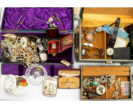 A collection of vintage costume jewellery to include two white metal fox pins, paste set brooches and clips, along with glass