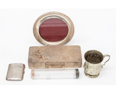 A collection of silver including: an Elizabeth II silver engine turned cigarette case, fitted interior, by&nbsp;A Wilcox, Bir