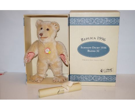 Steiff Teddy Bear Replica 1996 Schnapp Dicky Blonde 32