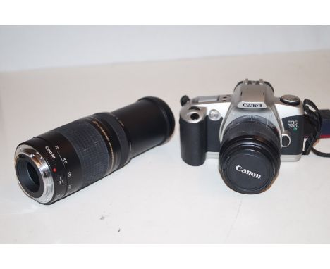 Cannon camera, with extra lense