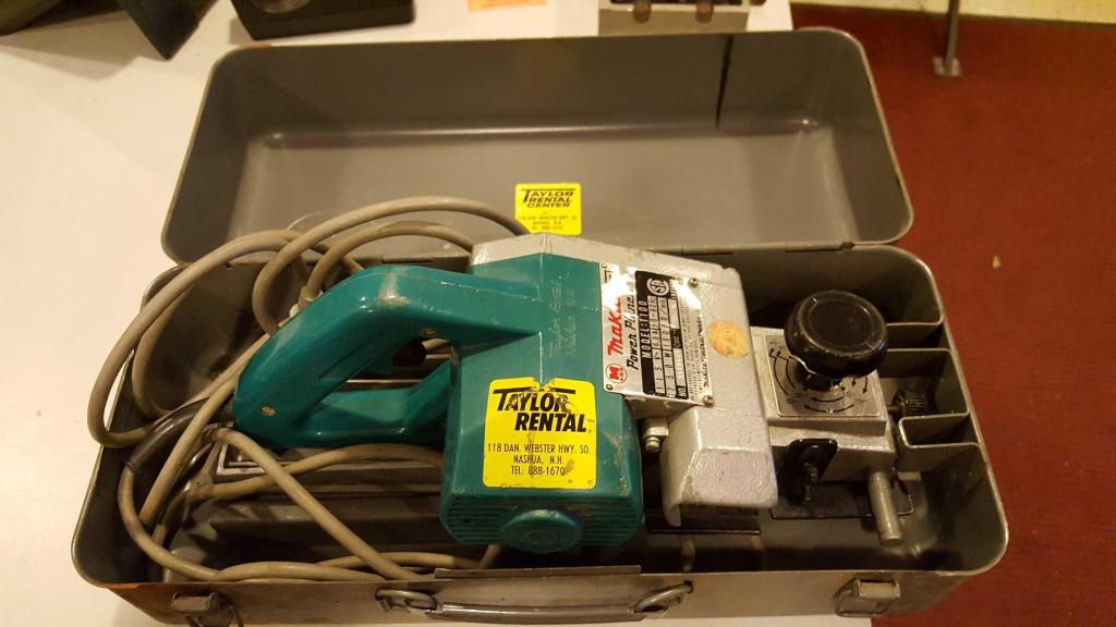 Makita power planer, model 1100, with case