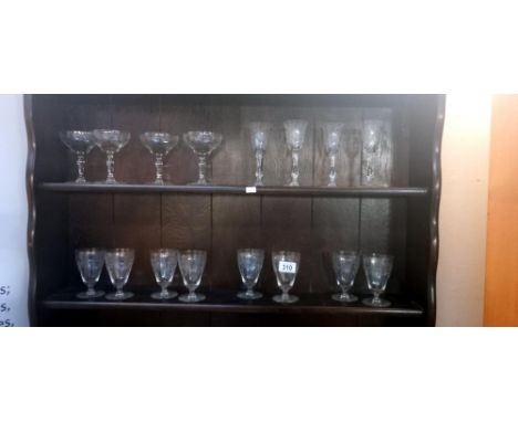 A good lot of vintage decorative drinking glasses, set of 8 and 2 sets of 4