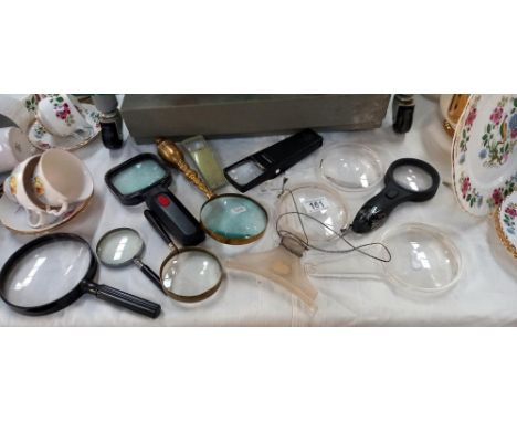 11 vintage hand magnifying glasses