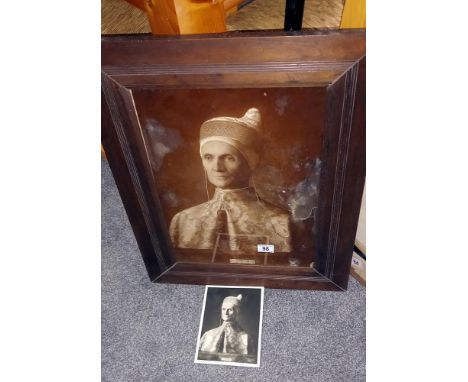 An early oak framed and glazed print of a portrait of the Doge of Venice by Leonardo Loredan Frame 49 1/2 x 62cmImage 32 1/2 