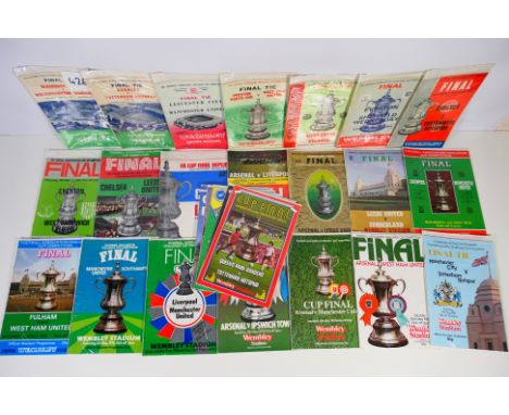 Football Programmes, A near complete run of FA Cup Finals 1960-1984 including all replays,
missing 1961 and 1969 (26) Very Go