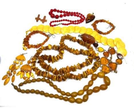 selection of vintage costume necklaces etc includes amber etc weight