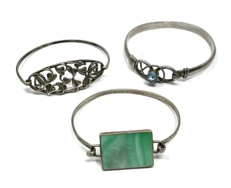 3 Vintage silver bangles weight approx 48g