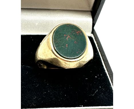 Vintage 9ct gold Bloodstone oval signet ring weight 7.5g