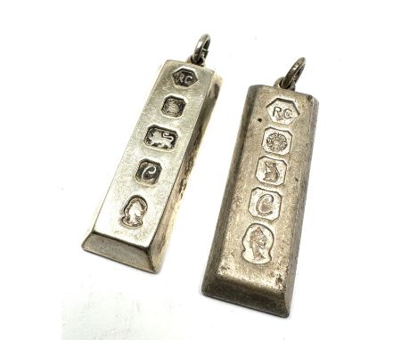 2 vintage silver ingot pendants weight 62g