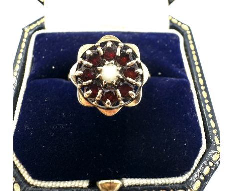 9ct gold garnet &amp; opal ring weight 2.9g