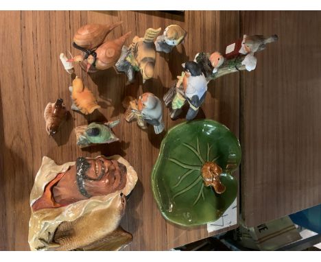 VARIOUS CERAMIC ITEMS TO INCLUDE BOSSONS, BIRDS ETC 