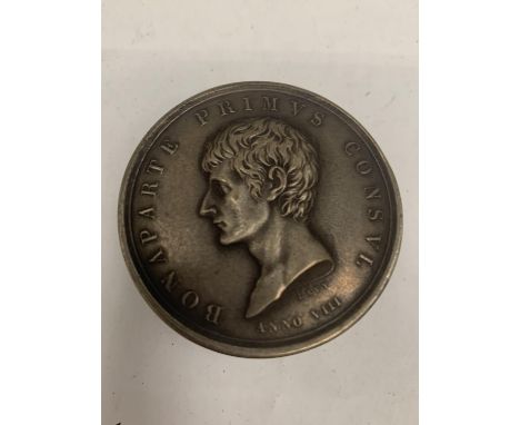 A GERMAN STYLE SNUFF BOX 